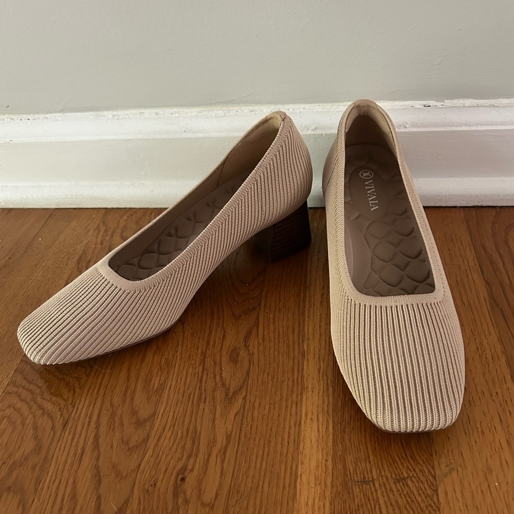 Vivaia Square Toe Chunky Heel - Melody Pro - Almond - EU 39/US 7.5
